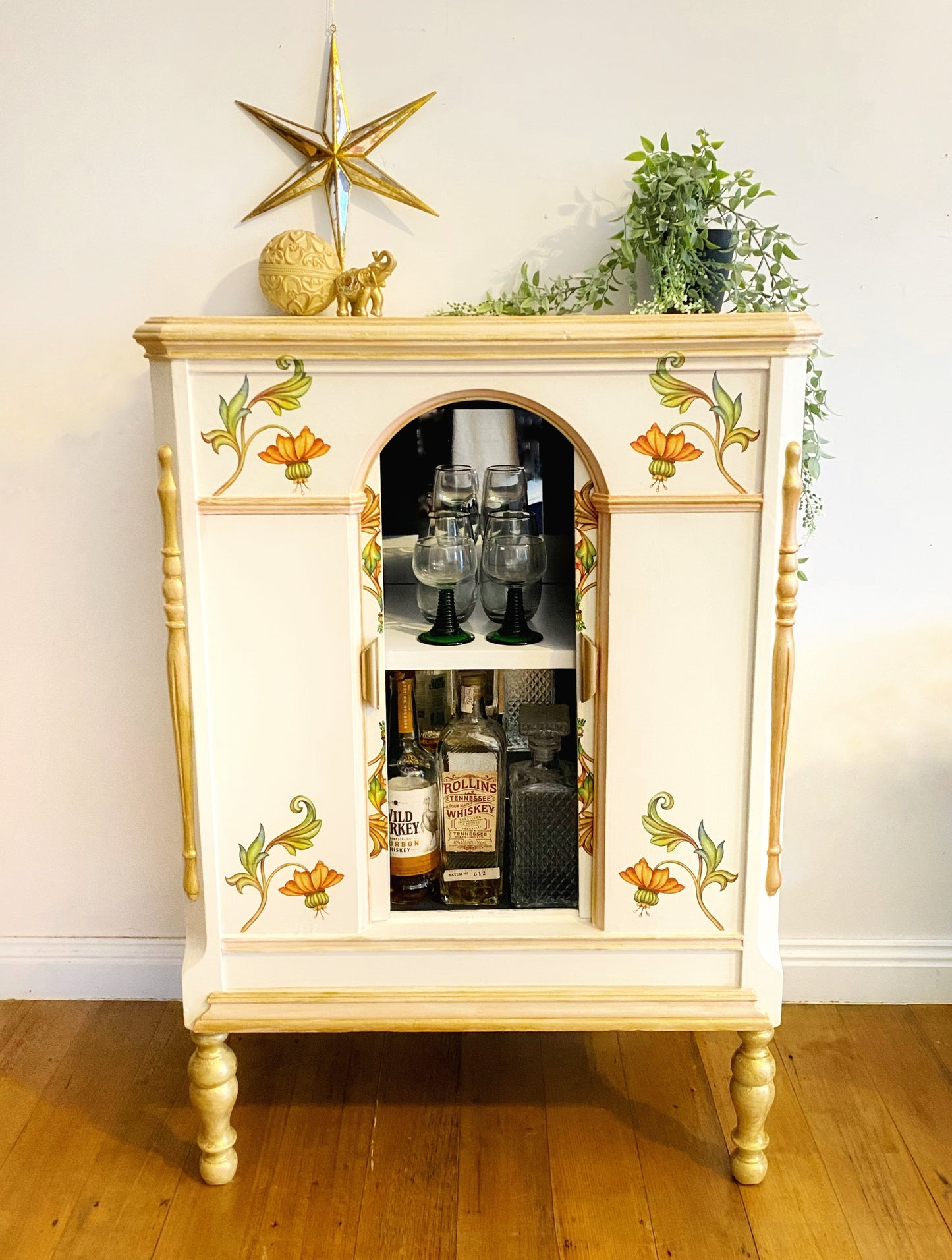 Drinks cabinet or jewellery armoire