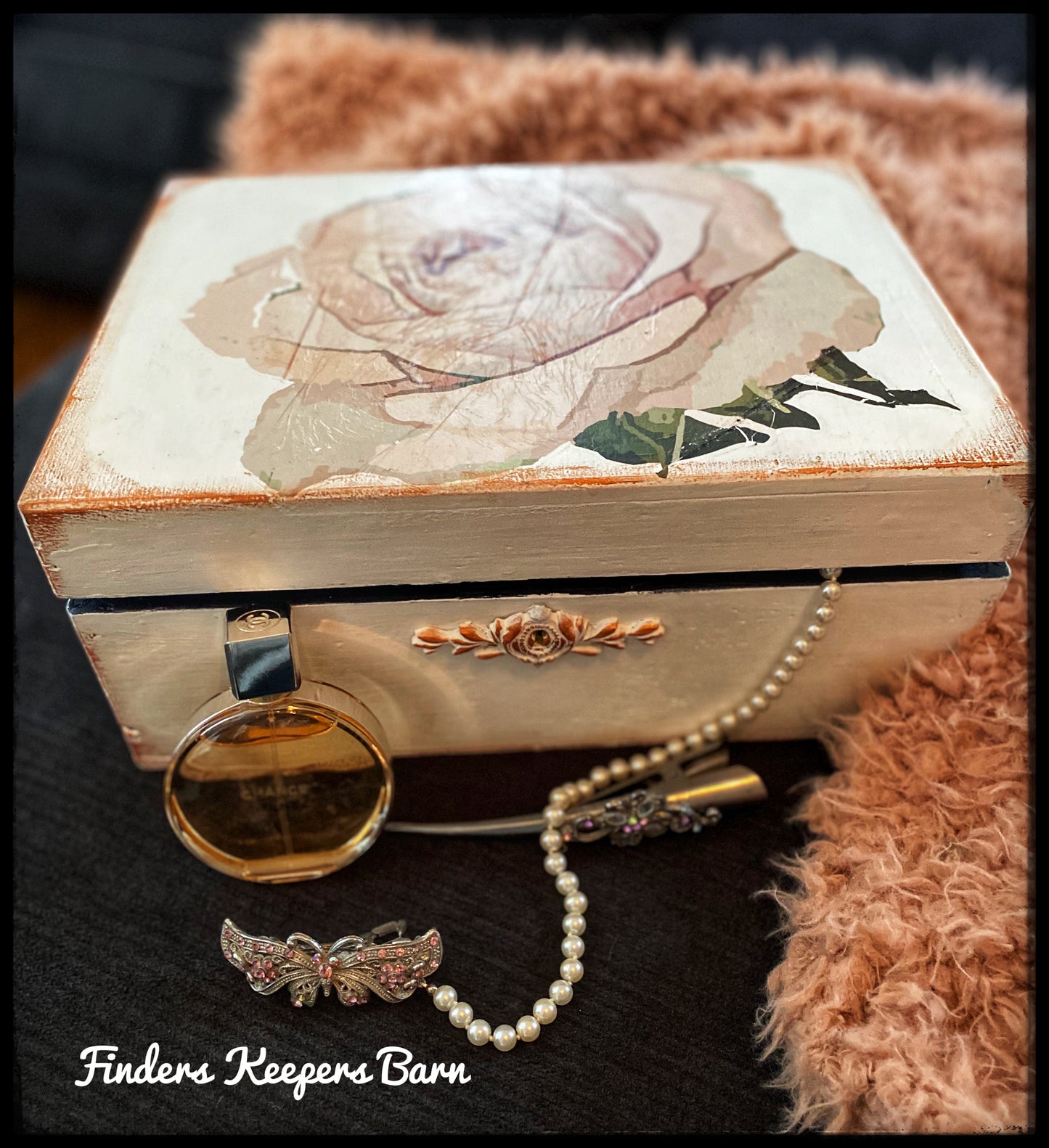 Jewellery box with large rose transfer