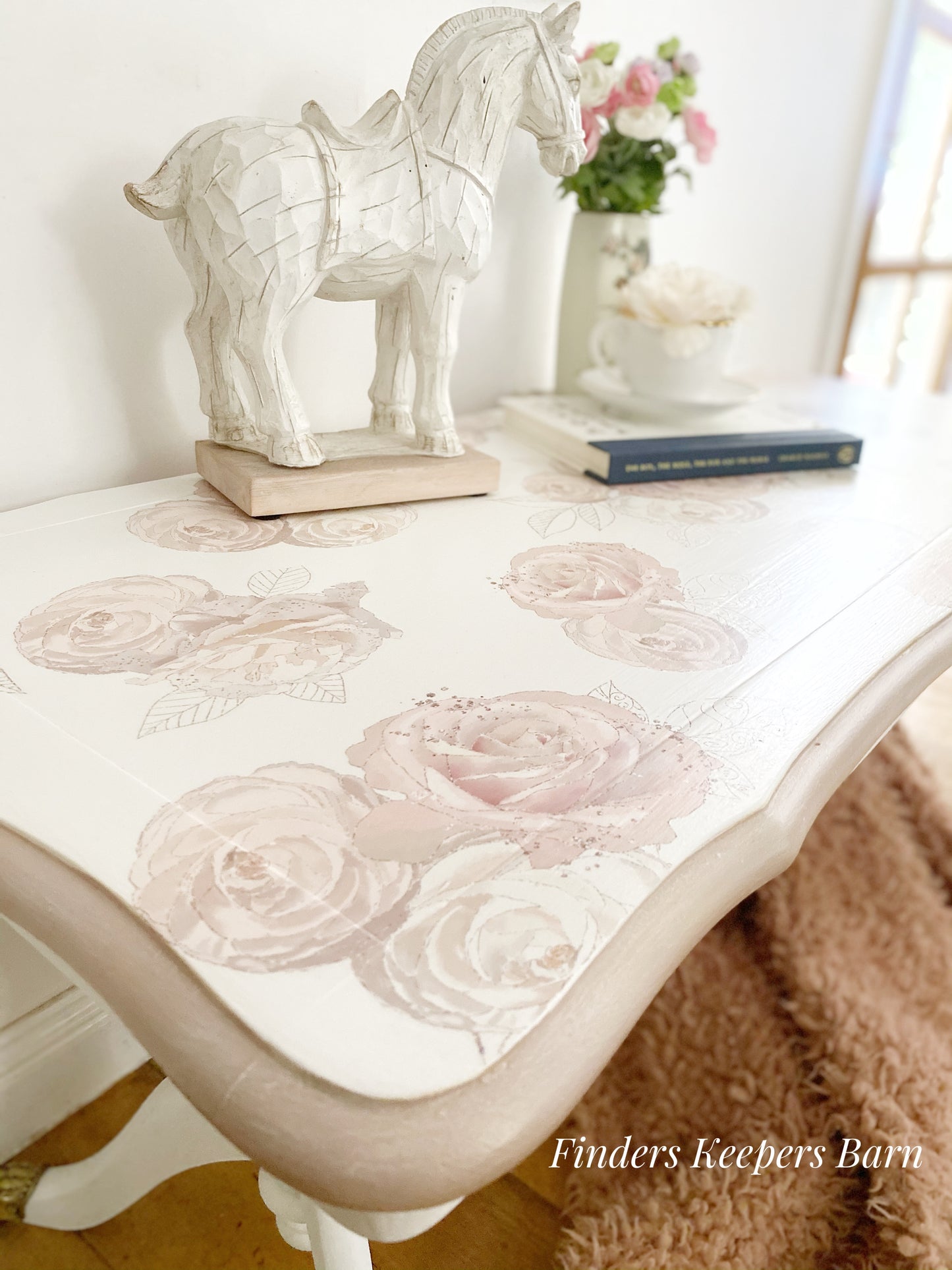 Coffee Table with roses